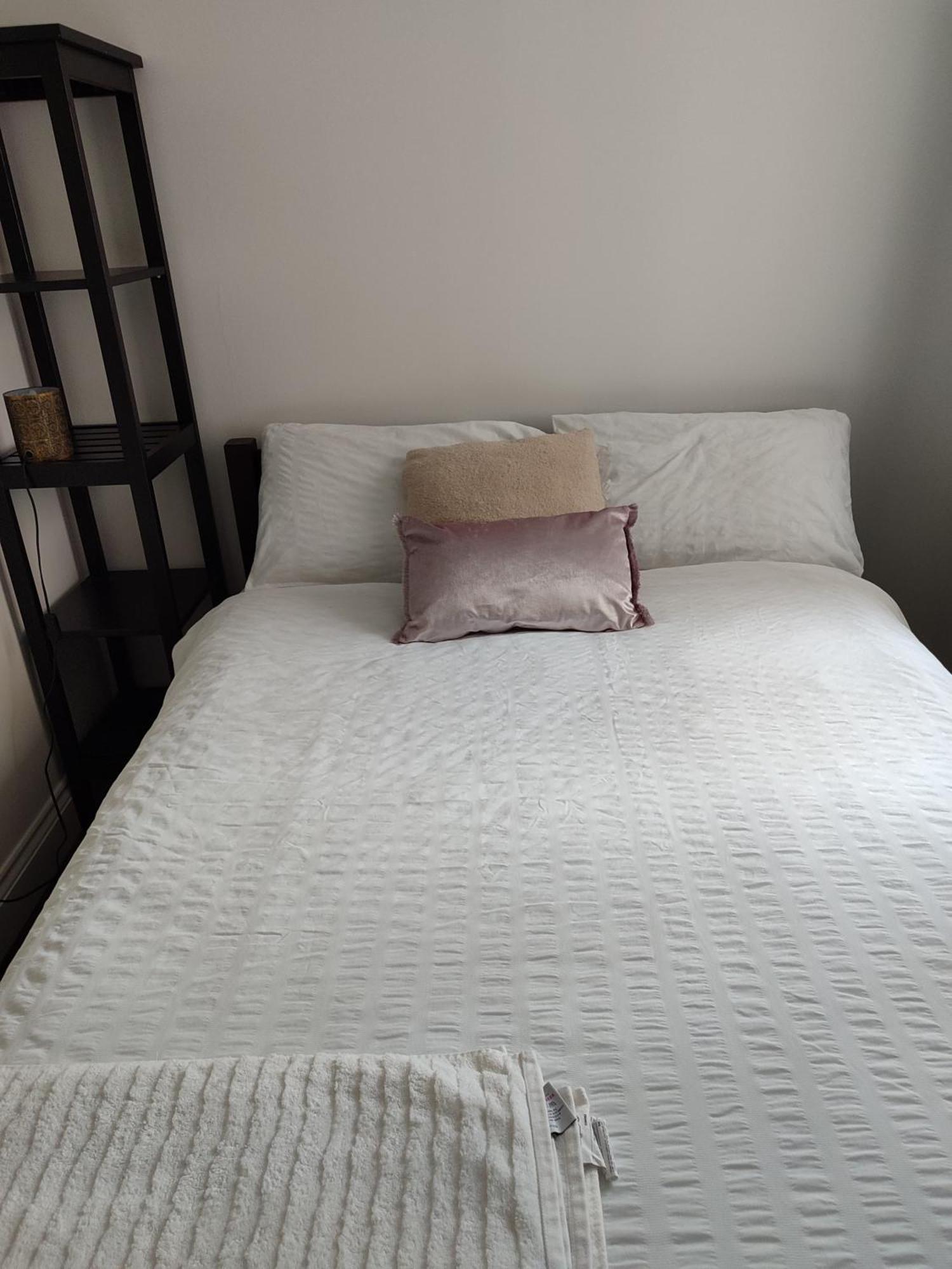 Comfortable Two Bedroom Modern Apartment Λονδίνο Εξωτερικό φωτογραφία